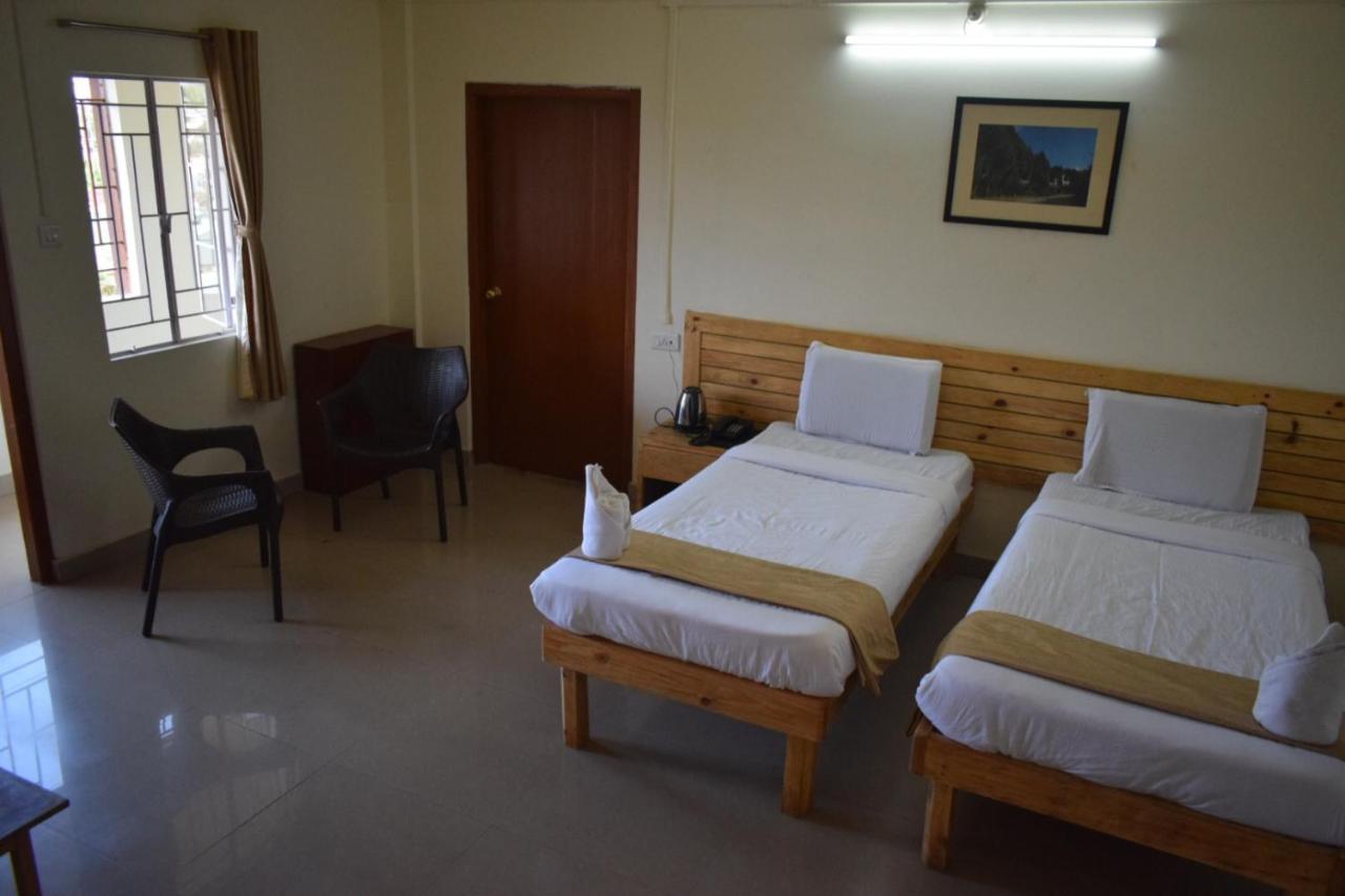 Hotel Travellers INN Shillong Eksteriør bilde