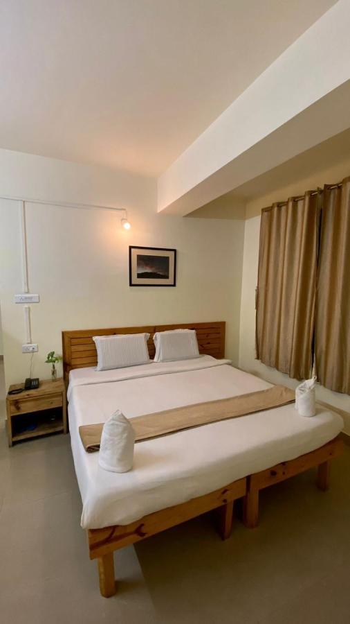 Hotel Travellers INN Shillong Eksteriør bilde
