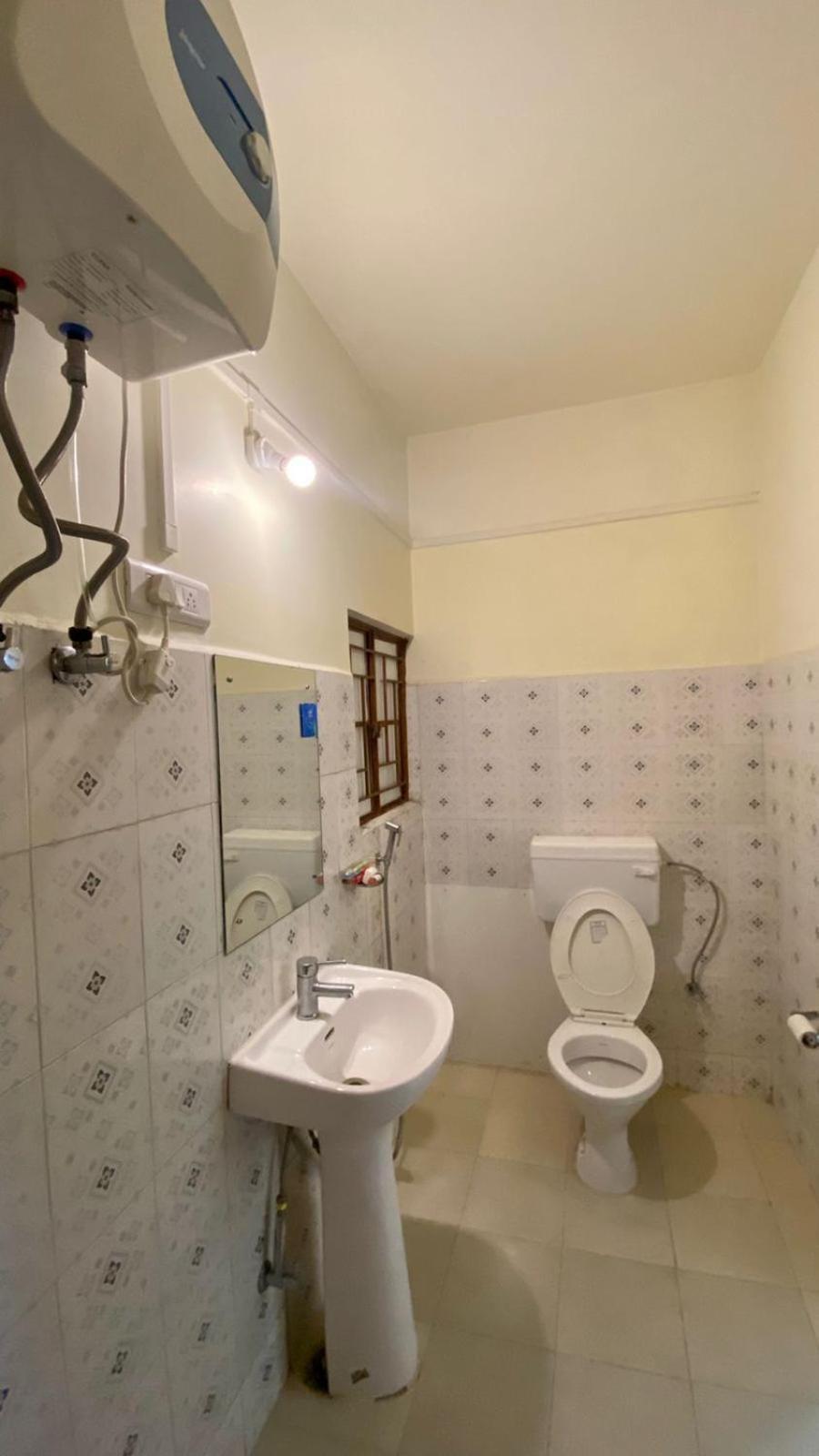 Hotel Travellers INN Shillong Eksteriør bilde