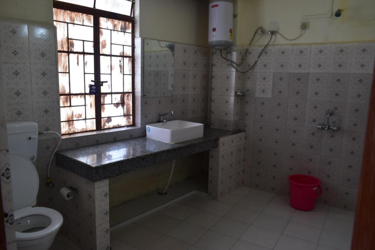 Hotel Travellers INN Shillong Eksteriør bilde