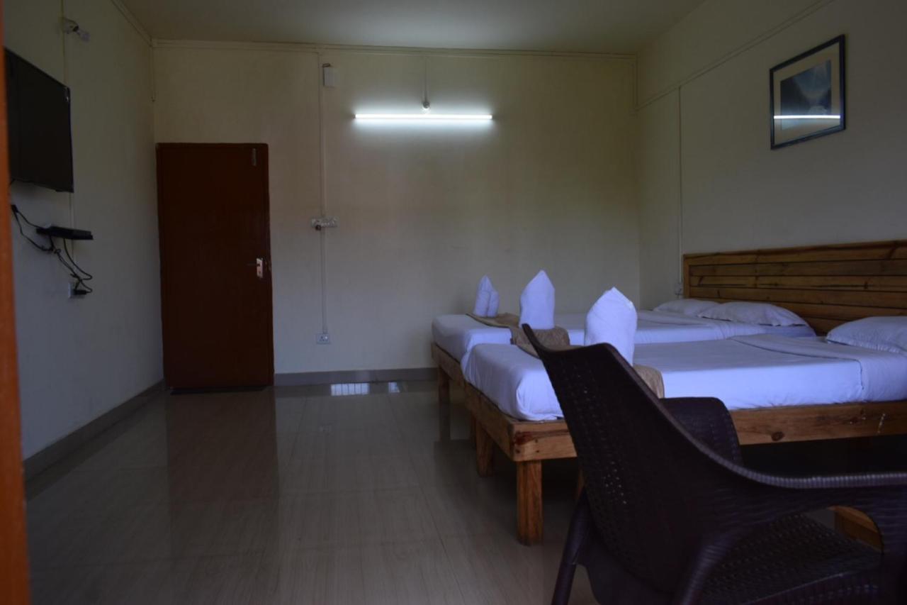 Hotel Travellers INN Shillong Eksteriør bilde